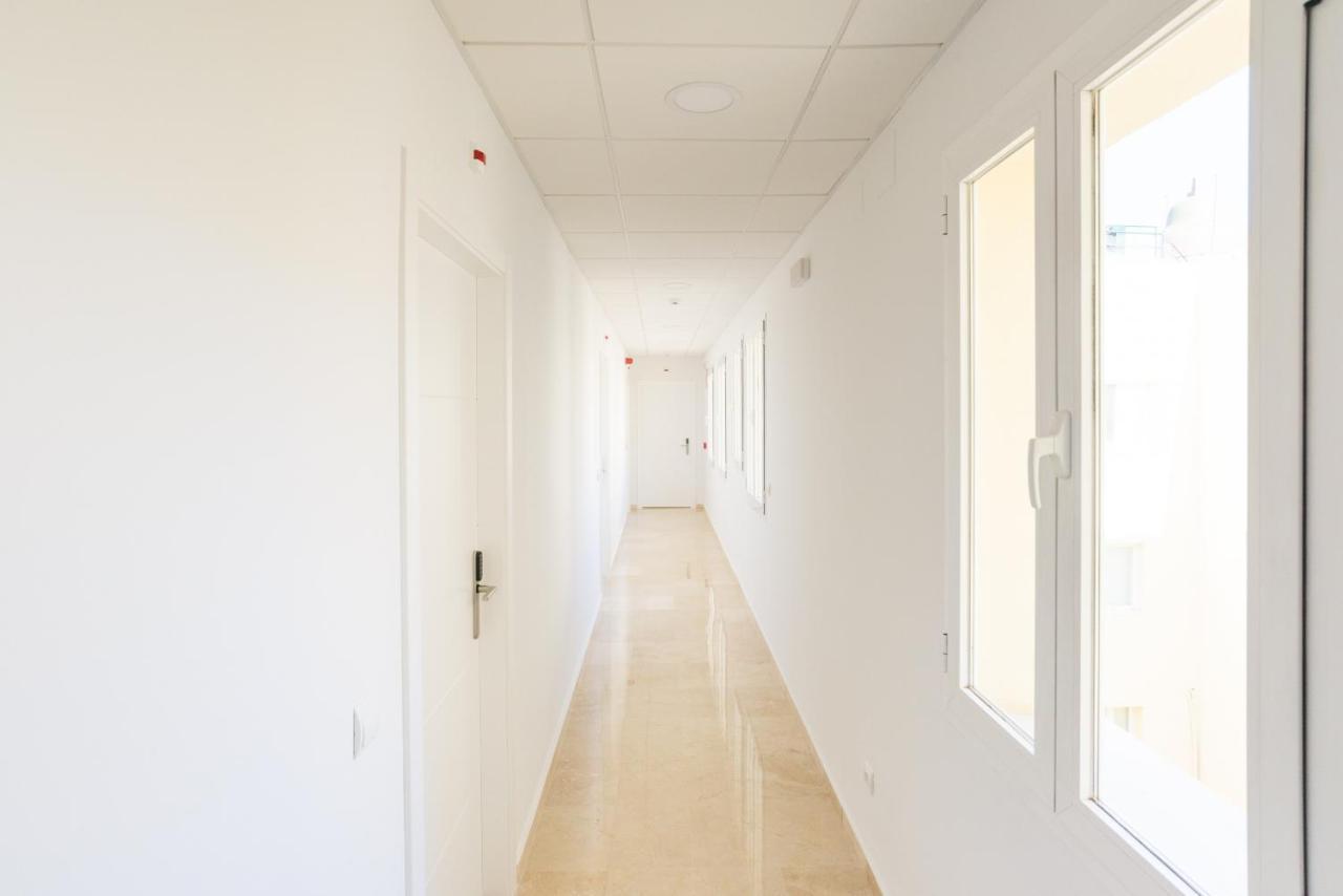 Ferienwohnung Urbe10 Atarazanas Premium Loft 4 Málaga Exterior foto