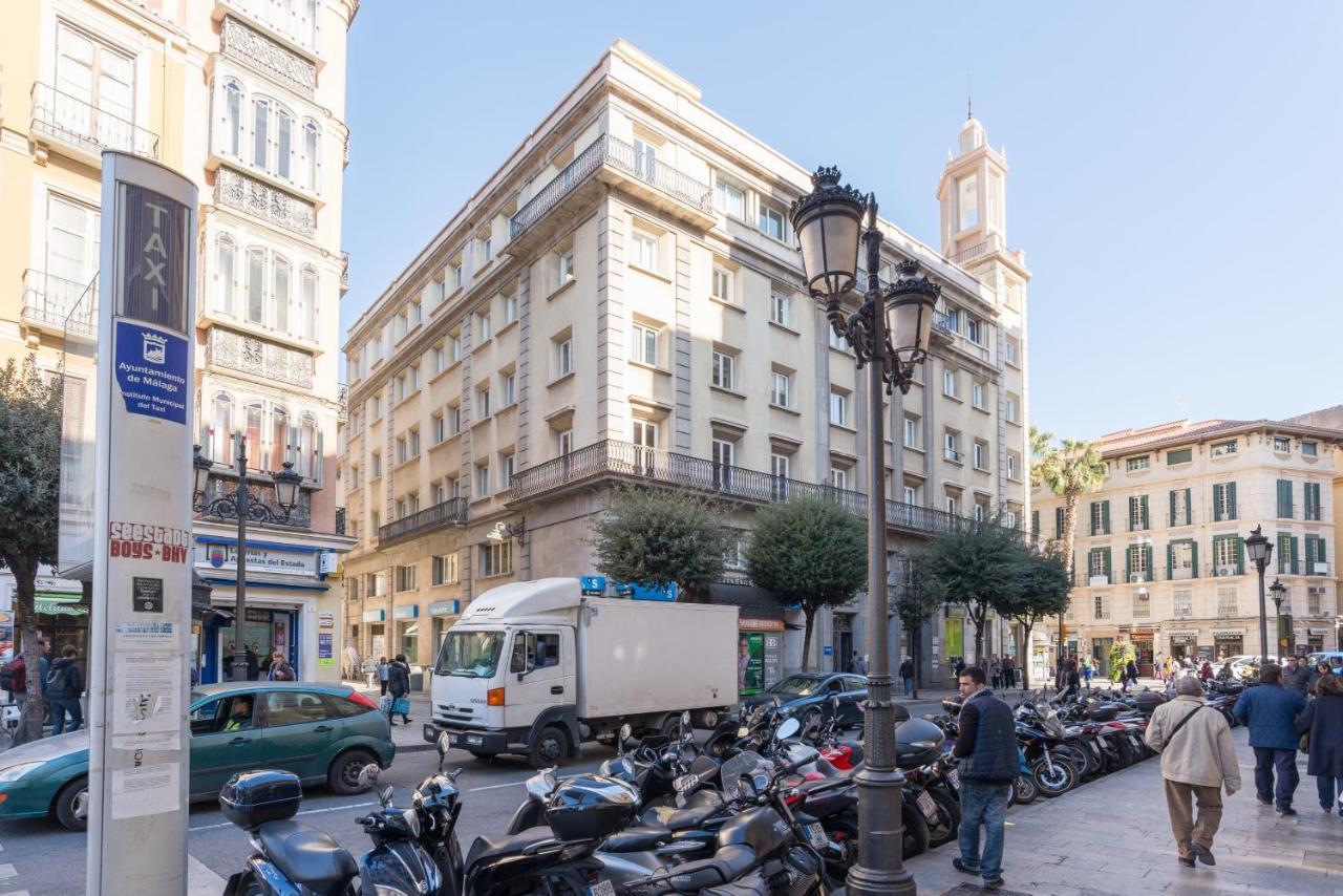 Ferienwohnung Urbe10 Atarazanas Premium Loft 4 Málaga Exterior foto