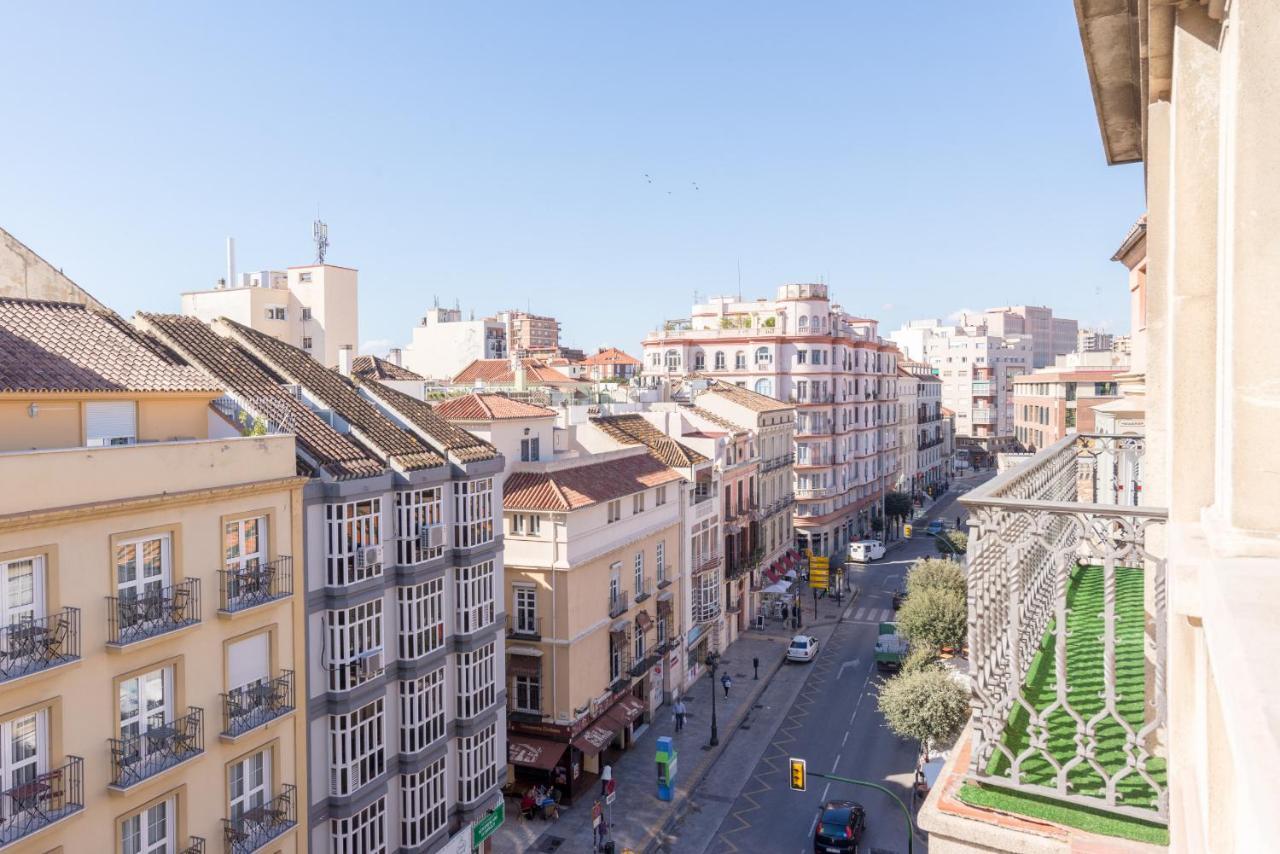Ferienwohnung Urbe10 Atarazanas Premium Loft 4 Málaga Exterior foto